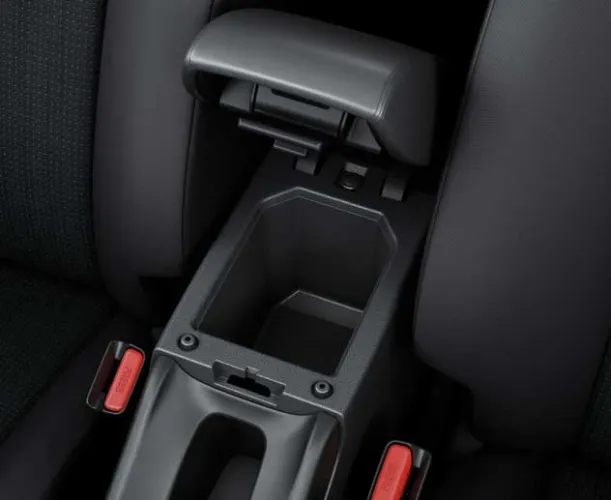 Suzuki-baleno-armrest-and-storage